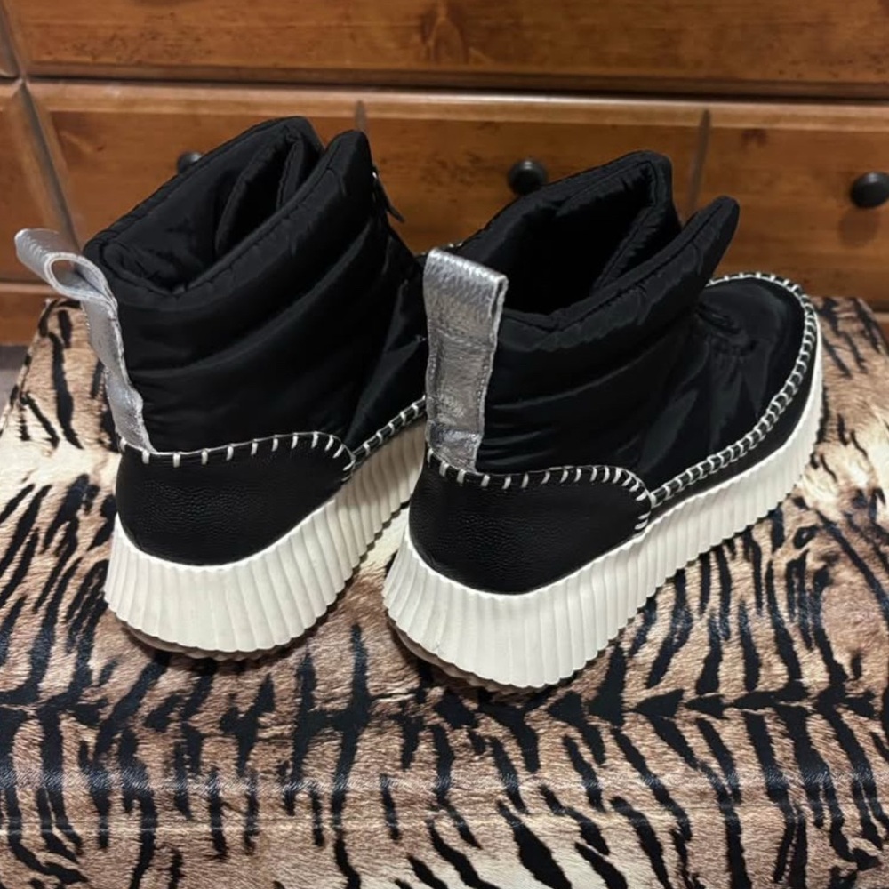 Dolce Vita Black and White Winter Boots - Picture 2 of 5